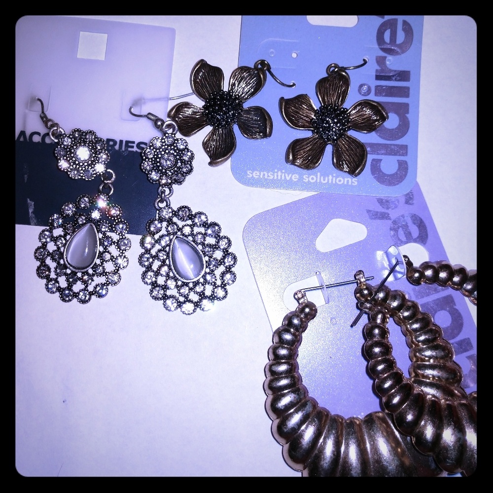 3 Brand New Pairs of Earrings! Never Used!